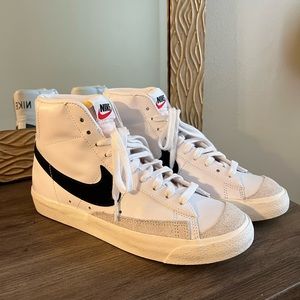 Nike Blazer Mid '77